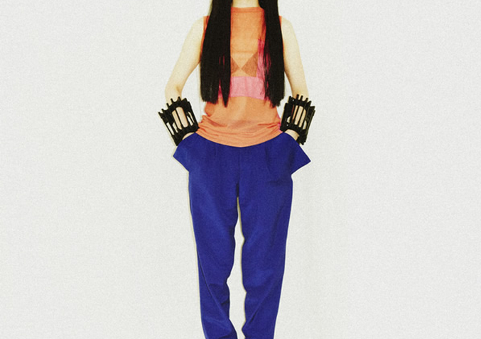 pants orange shirt